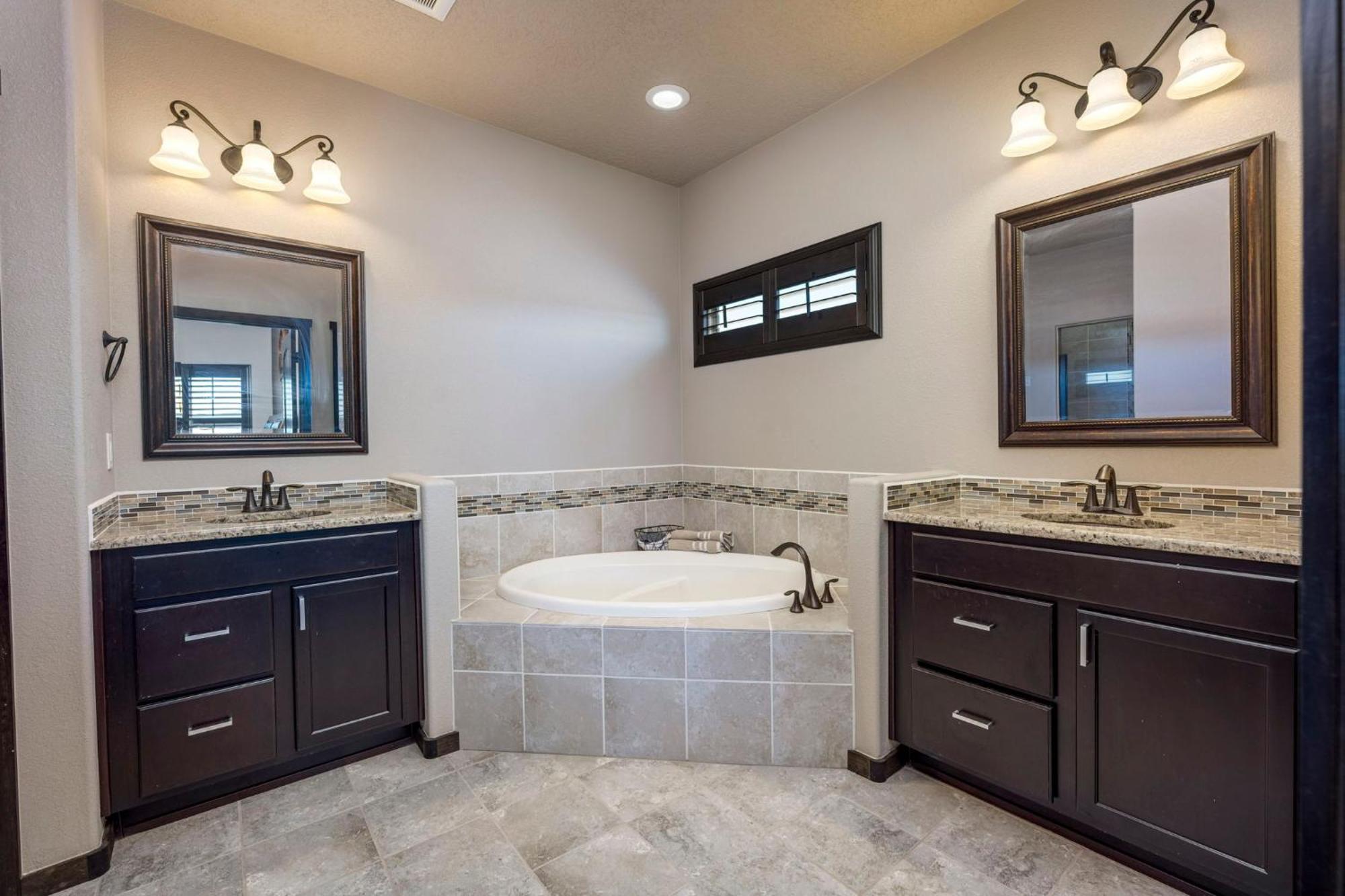Turtleback Oasis - Minutes To Lake, Hot Springs, Golf - Luxurious, Spacious And Equipped Elephant Butte Exterior foto